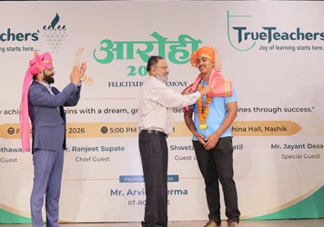 Parents and students celebrating award-winning achievements at TrueTeachers