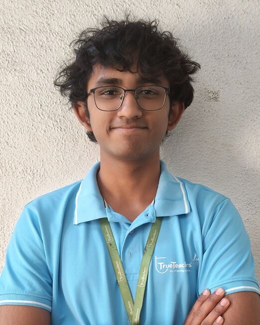 Aryan Desale secured AIR 1005 with 657 marks in NEET 2026 | True Teachers Nashik